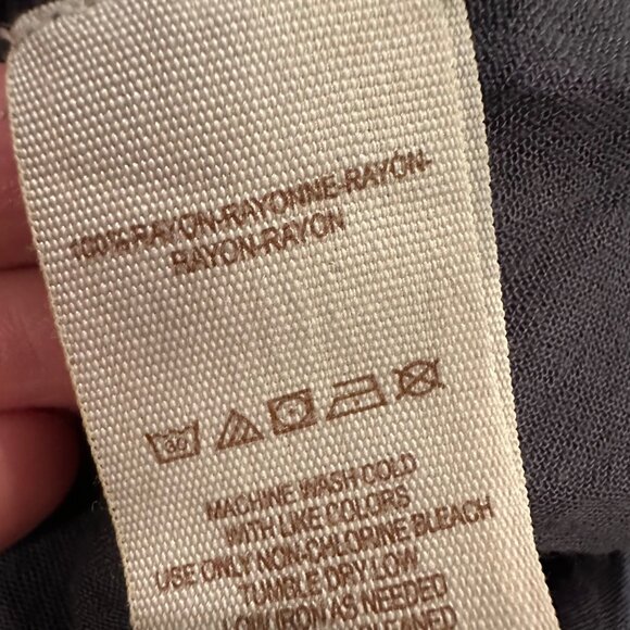 Free People XS Long Sleeve Navy Tunic Blouse W/ Button Front Rayon Material - Picture 5 of 7